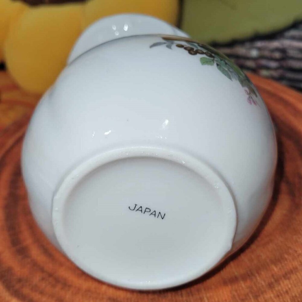 Forgotten Gardens π₯π§ββοΈ Vintage Japan Porcelain Vanity Set Bird Trinket Dish - Picture 8 of 9